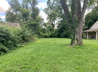 1201 E 79th St, Kansas City, MO 64131