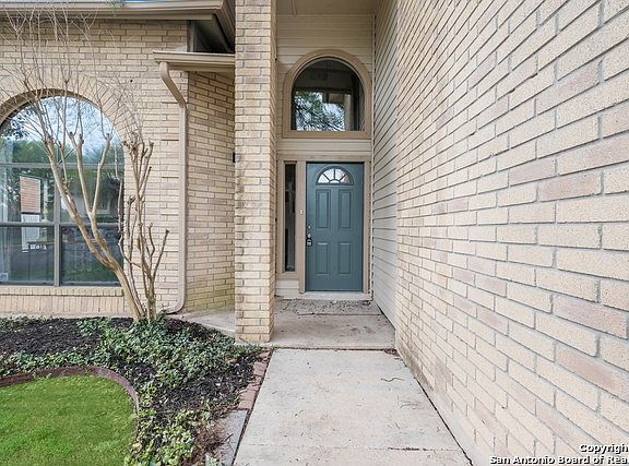 2nd image of 16911 Vista Briar Dr