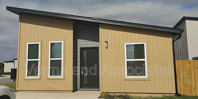 1st image of 1100 States Ave