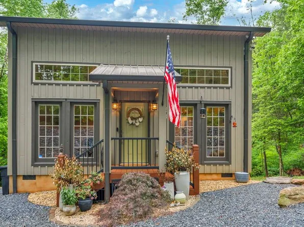 38 Macey Dr, Nebo, NC 28761