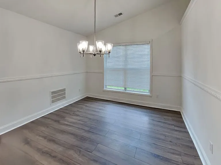 4000 Moore Creek Dr — Photo 8