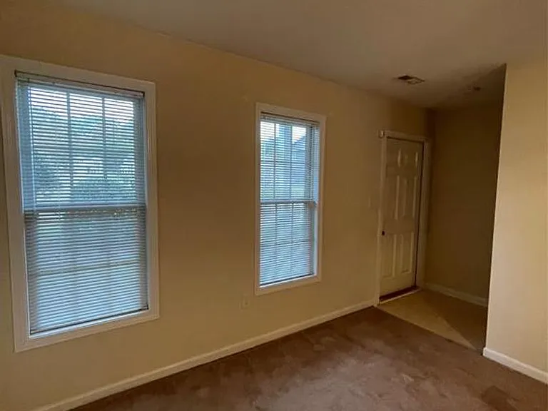 1615 Oak Leaf Dr NW — Photo 14