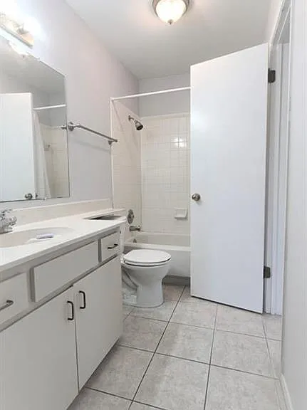106 E 30th St #308 — Photo 17
