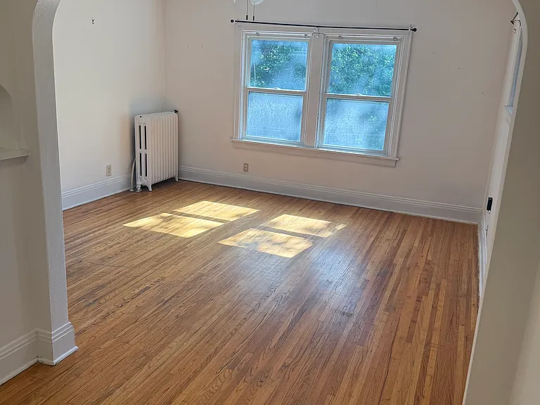 394 Cleveland Ave N #7 — Photo 2