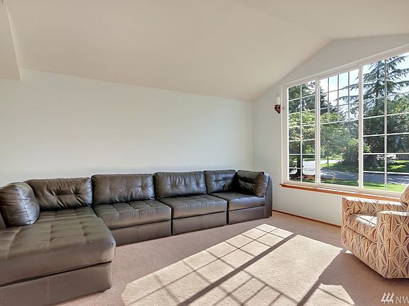 5th image of 17206 90th Avenue Ct E