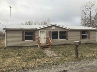 4497 W East Dr, Albion, IN 46701