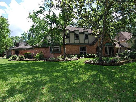 2nd image of 2410 Silver Falls Dr