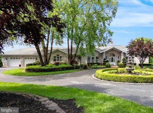 77 Lionheart Ter, Falling Waters, WV 25419