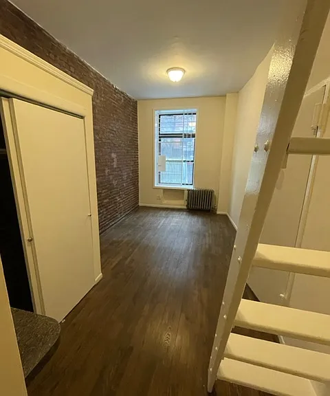 329 E 92nd St #1A — Photo 3
