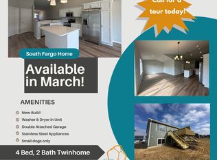 6709 Meadow View Dr S, Fargo, ND