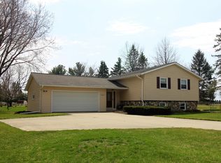 4897 Lois Ln, West Bend, WI 53095