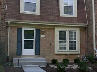 7903 Bethelen Woods Ln, Springfield, VA 22153