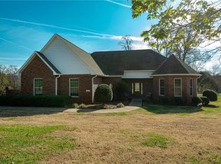 1825 Smyre Farm Rd, Newton, NC 28658