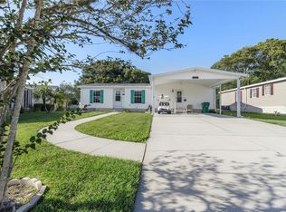 37407 Gill Ave, Zephyrhills, FL 33541