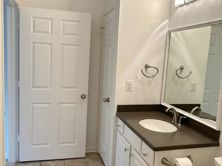 1104 Walden Park Dr — Photo 17