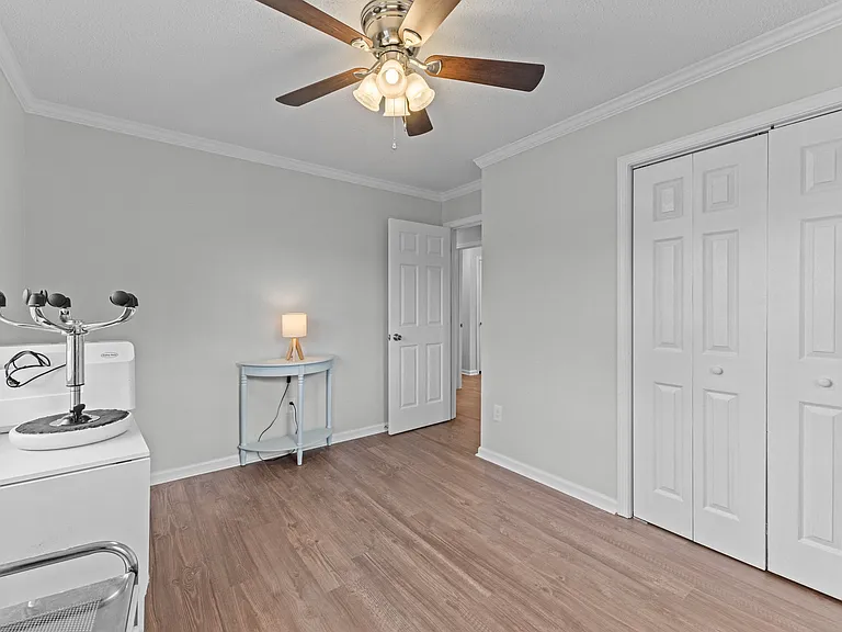 2211 Steeple Chase Dr — Photo 32