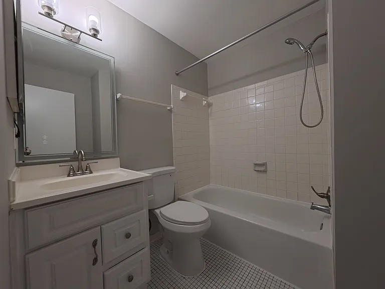 621 Ivy League Ln — Photo 24
