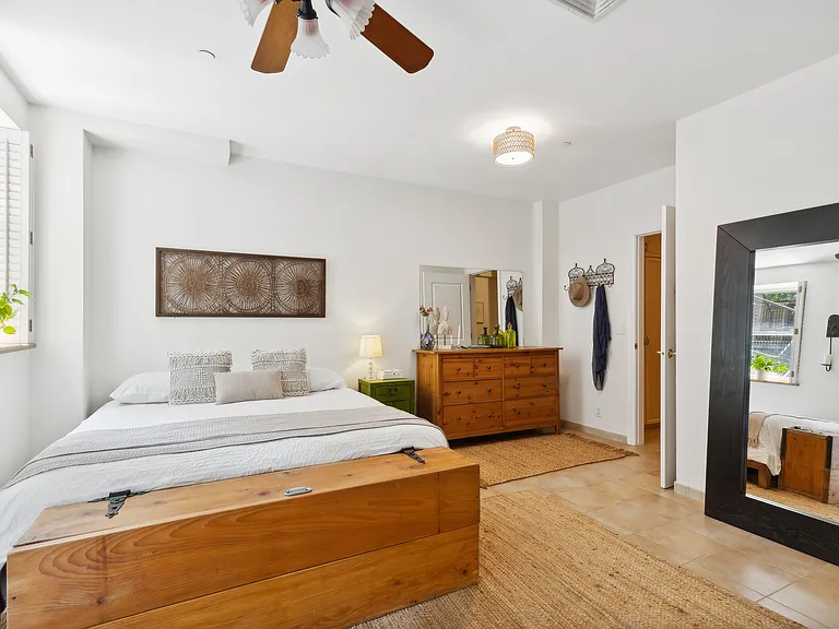 334 2nd St #2B — Photo 6