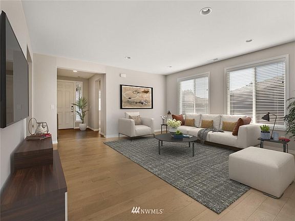 4th image of 8504 Vashon Dr NE