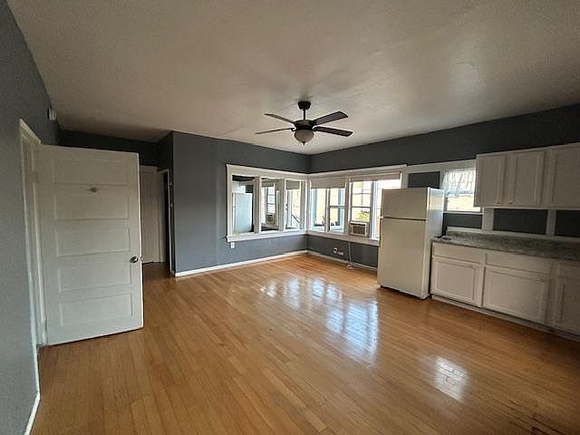 2nd image of 230 N Bonnie Brae St APT 5