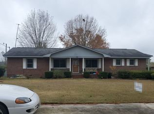 95 Mathews St, Fort Valley, GA 31030