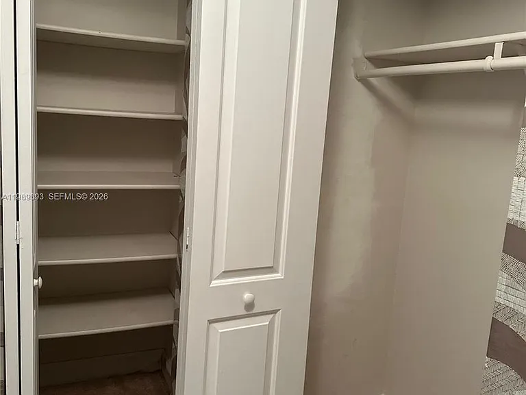 410 SE 2nd St #118 — Photo 10