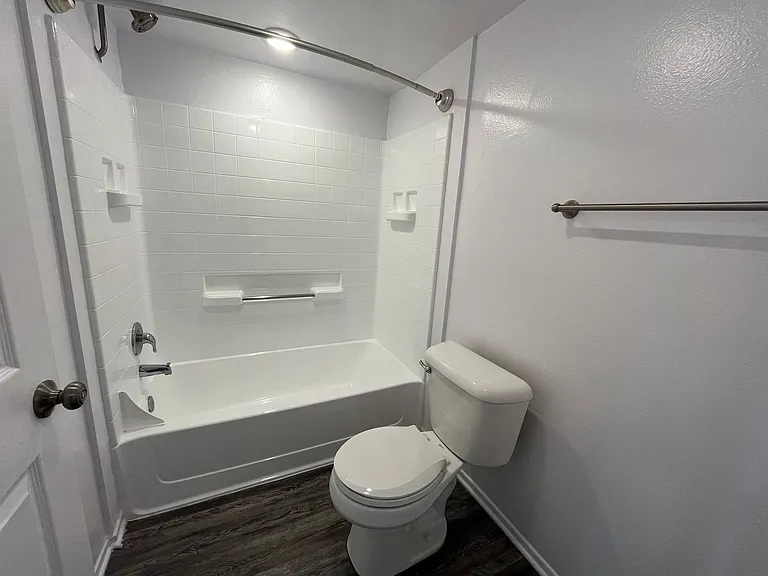 5235 Kester Ave — Photo 56