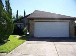 10819 Swan Glen Dr, Houston, TX 77099