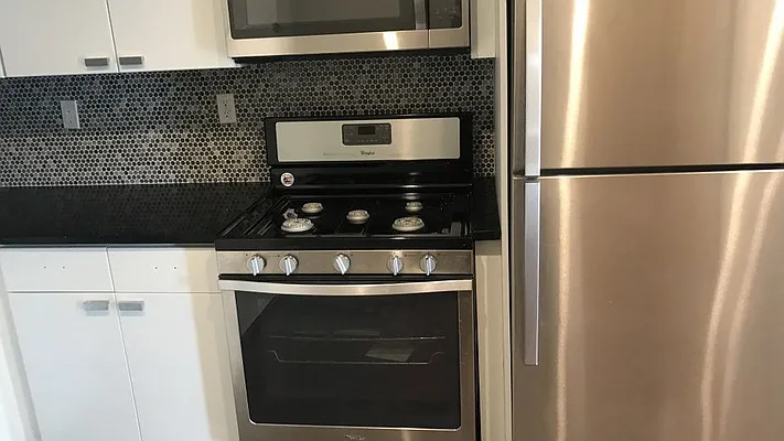 Rented by Nooklyn NYC LLC | media 18