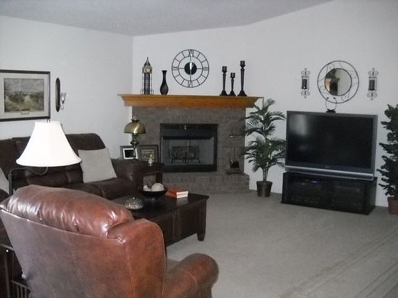 5th image of 2807 S County Road 200 W