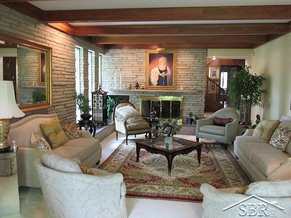 3rd image of 1620 Linden Pl