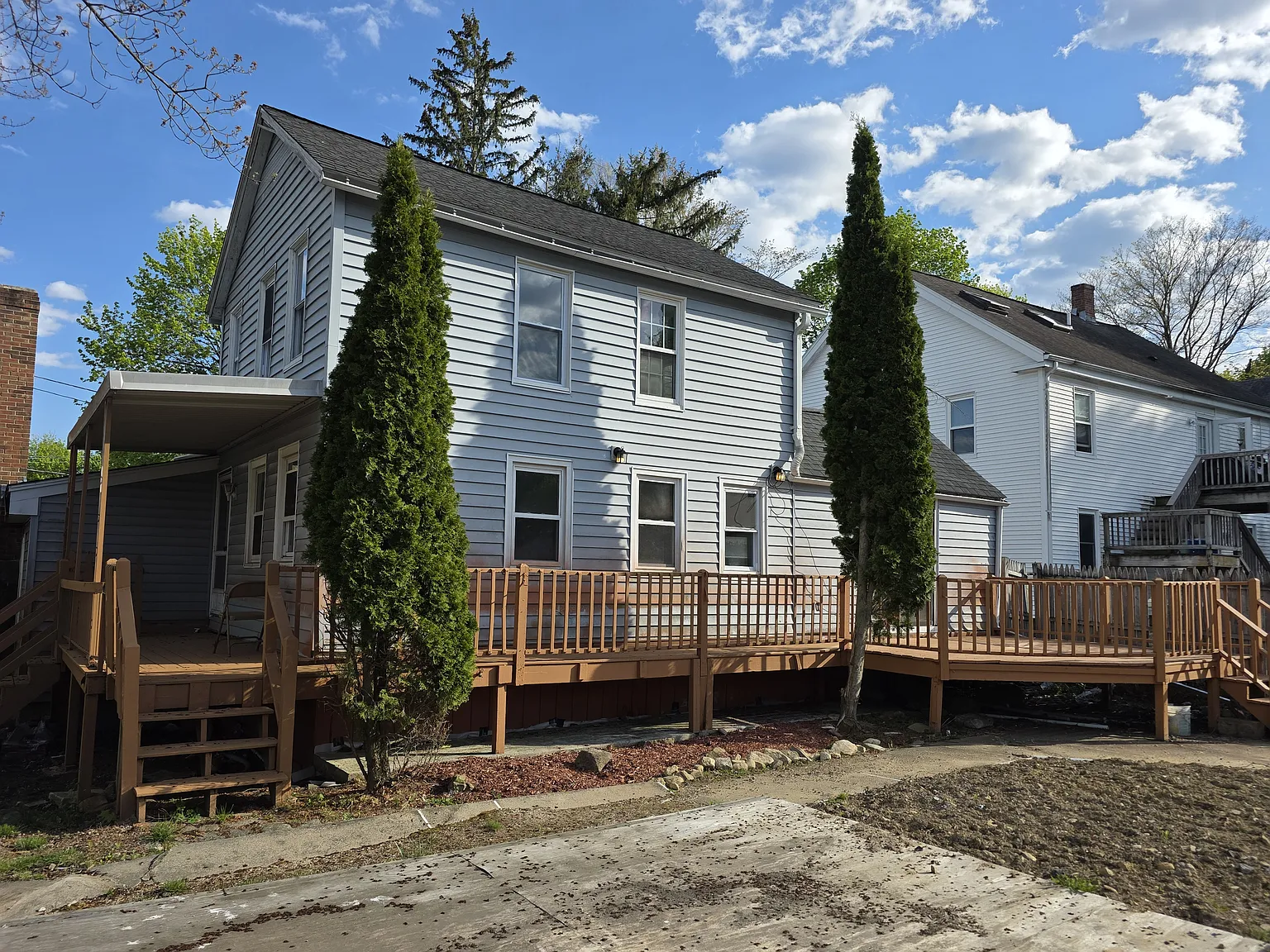 4 bed, 1700 sqft, $3,900 — Photo 2