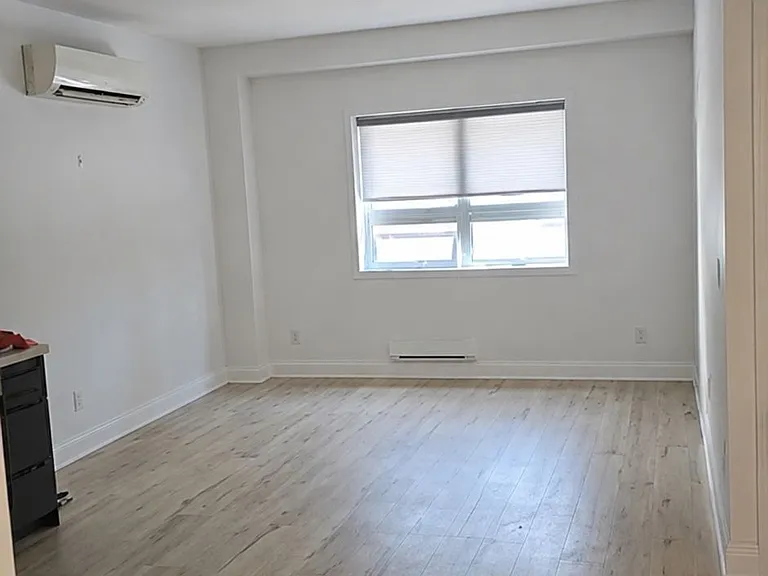 255 Emerick Ave #109 — Photo 2
