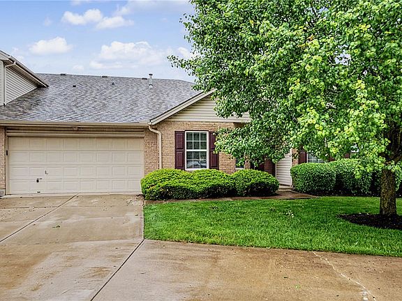 2nd image of 5005 Twin Lakes Cir