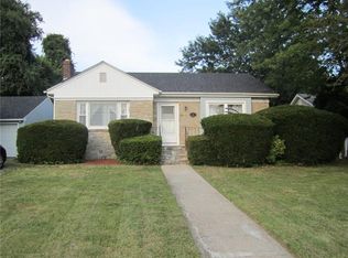 25 Brookdale Rd, Middletown, RI 02842