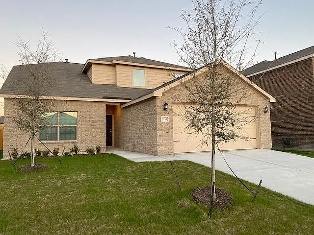 3110 Holstein Dr — Photo 2
