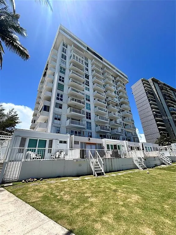 1 bed, 1.0 bath, 491 sqft, $1,900 — Photo 2