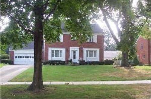 1st image of 2924 Barrington Dr