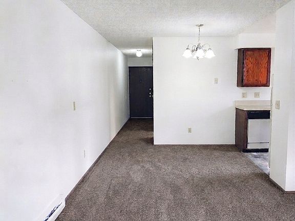 4th image of 600-618 SE 28th Ave