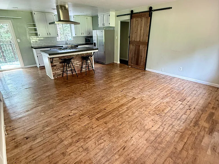 11599 Upper Pine Hill Dr — Photo 9