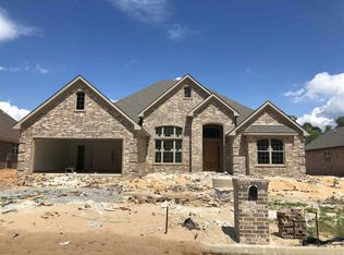7902 South Shoreline, Benton, AR 72019