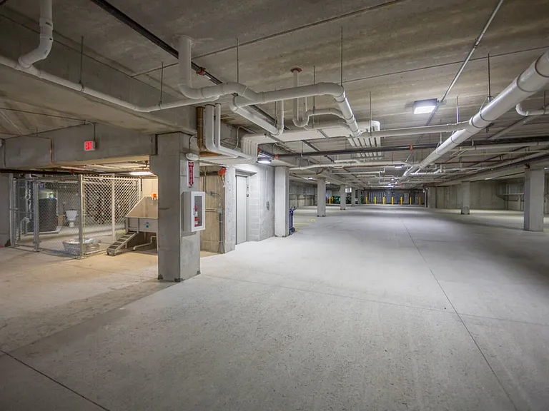 1505 Heated Underground Garage