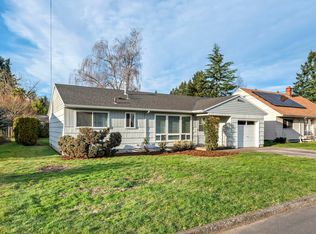 330 E Jersey St, Gladstone, OR 97027