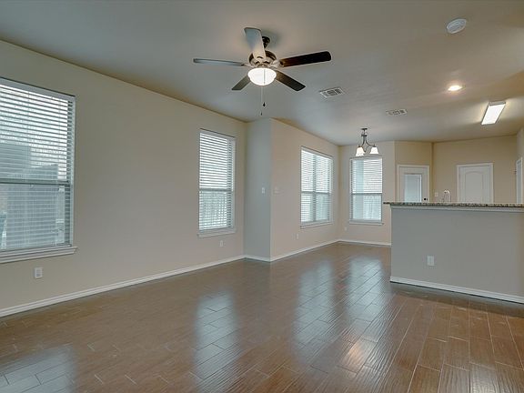 4th image of 1153 Brown Rock Dr
