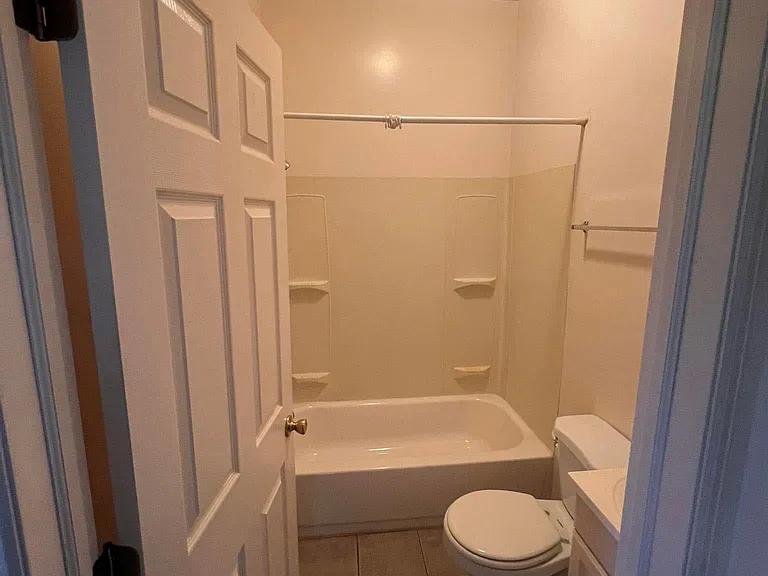 492 W State St #2 — Photo 5