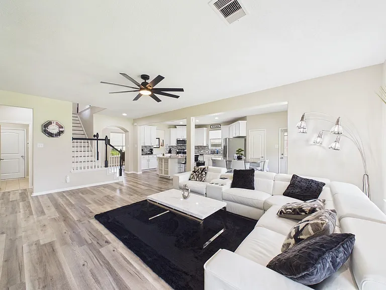 9426 Russeff Field Ln — Photo 15