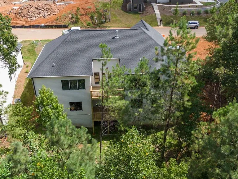 400 Ansley Dr — Photo 34