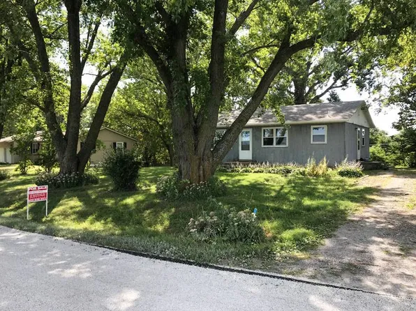 458 Rainbow Dr, Rock Port, MO 64482