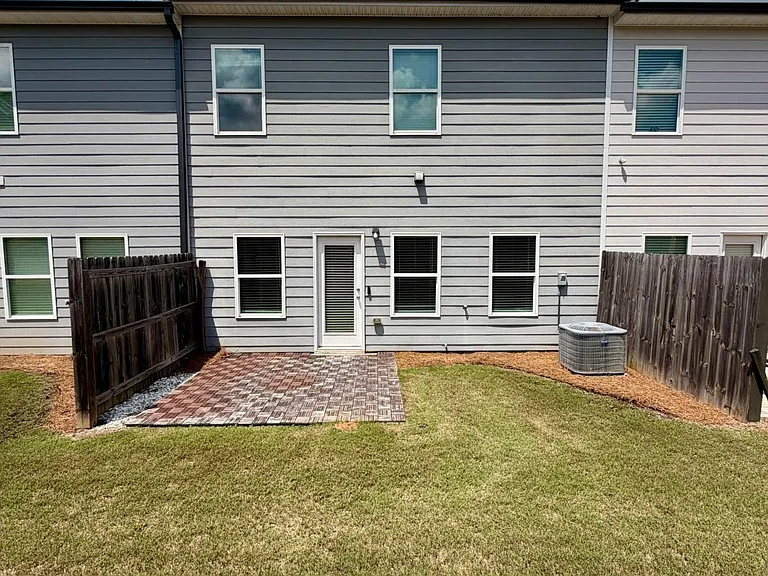 7091 Gladstone Cir — Photo 21