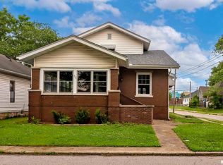 306 N Mechanic St, Marion, IL 62959